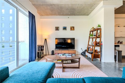 Condominio en alquiler en Miami, Florida, 1 dormitorio, 71.53 m2 № 2076093 - foto 11