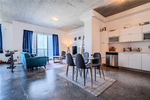 Condominio en alquiler en Miami, Florida, 1 dormitorio, 71.53 m2 № 2076093 - foto 6