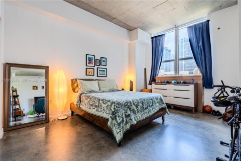 Condominio en alquiler en Miami, Florida, 1 dormitorio, 71.53 m2 № 2076093 - foto 13