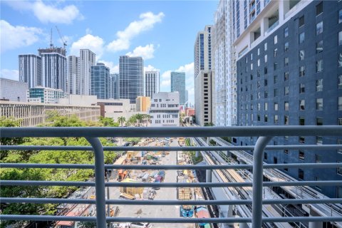Condominio en alquiler en Miami, Florida, 1 dormitorio, 71.53 m2 № 2076093 - foto 16