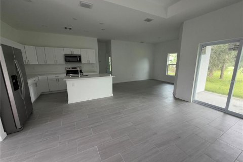 Villa ou maison à louer à North Port, Floride: 3 chambres, 148.64 m2 № 2428976 - photo 5