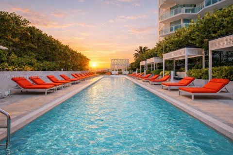 Condominio en venta en Sunny Isles Beach, Florida, 3 dormitorios, 134.43 m2 № 2003675 - foto 26