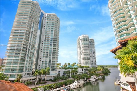 Condominio en venta en Sunny Isles Beach, Florida, 3 dormitorios, 134.43 m2 № 2003675 - foto 22