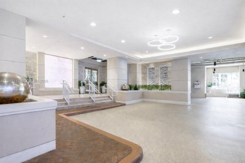 Condominio en venta en Sunny Isles Beach, Florida, 3 dormitorios, 134.43 m2 № 2003675 - foto 25