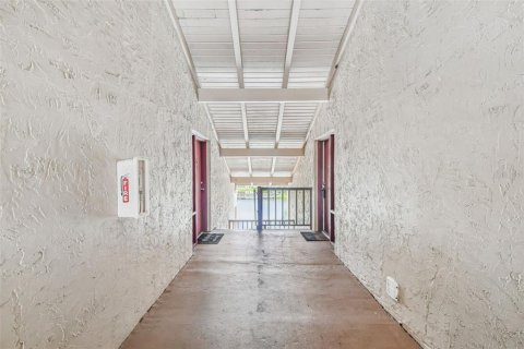Condo in Tampa, Florida, 1 bedroom  № 1884901 - photo 7