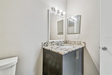Condo in Tampa, Florida, 1 bedroom  № 1884901 - photo 30
