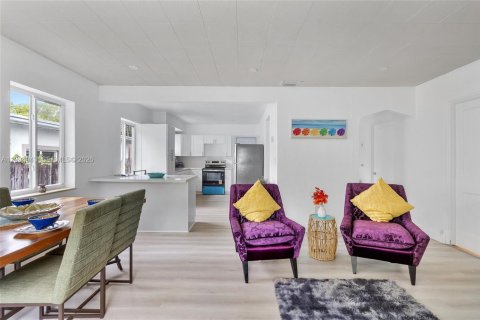 Купить виллу или дом в Норт-Майами, Флорида 2 спальни, 89.19м2, № 2056579 - фото 11