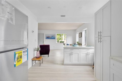 Купить виллу или дом в Норт-Майами, Флорида 2 спальни, 89.19м2, № 2056579 - фото 14