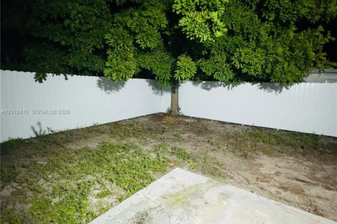 Villa ou maison à louer à Oakland Park, Floride: 2 chambres, 134.99 m2 № 2432562 - photo 15