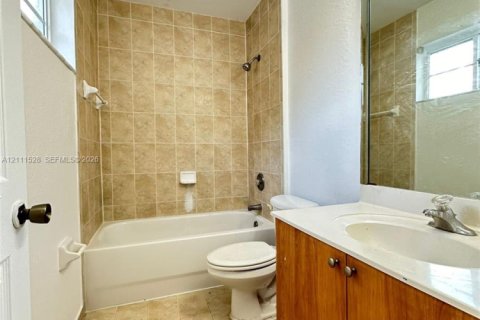 Touwnhouse à vendre à Florida City, Floride: 3 chambres, 141.86 m2 № 2428361 - photo 14