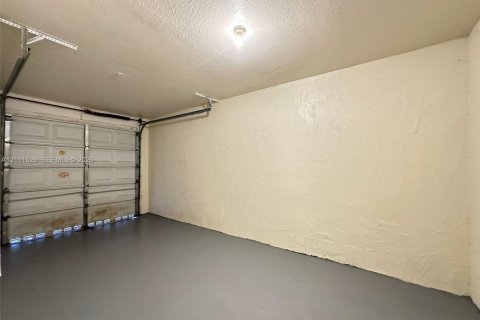 Touwnhouse à vendre à Florida City, Floride: 3 chambres, 141.86 m2 № 2428361 - photo 13
