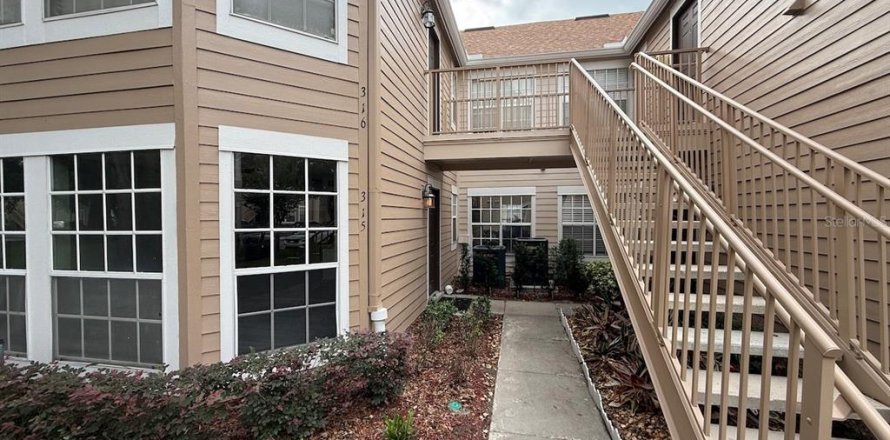 Condo in Altamonte Springs, Florida, 2 bedrooms  № 2091826