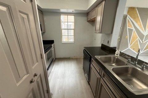 Condo in Altamonte Springs, Florida, 2 bedrooms  № 2091826 - photo 8