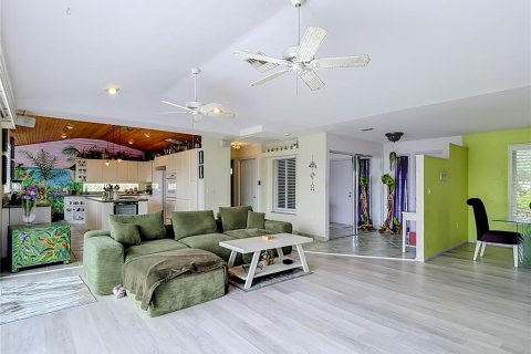 Casa en venta en New Port Richey, Florida, 3 dormitorios, 154.68 m2 № 2384184 - foto 9