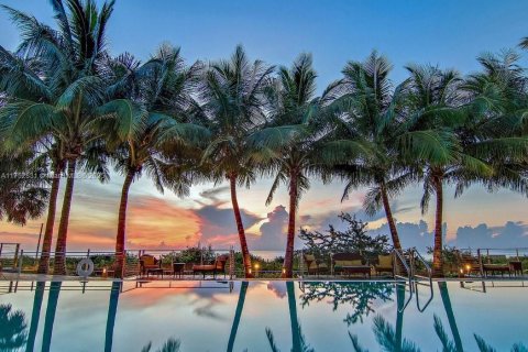 Condominio en alquiler en Miami Beach, Florida, 2 dormitorios, 119.84 m2 № 1705581 - foto 21
