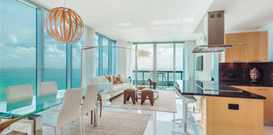 Condo à Miami Beach, Floride, 2 chambres № 1705581