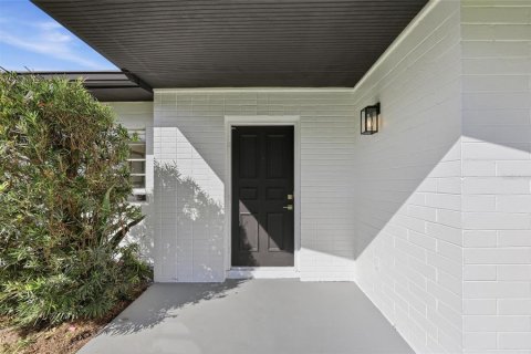 Villa ou maison à vendre à Orlando, Floride: 4 chambres, 199 m2 № 2418459 - photo 16