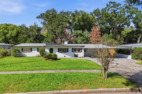 Villa ou maison à vendre à Orlando, Floride: 4 chambres, 199 m2 № 2418459 - photo 2