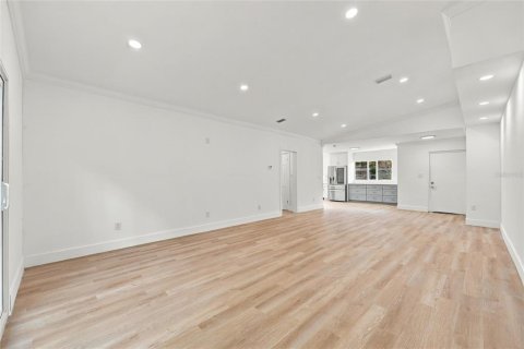 Villa ou maison à vendre à Orlando, Floride: 4 chambres, 199 m2 № 2418459 - photo 21