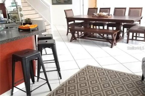 Villa ou maison à louer à Orlando, Floride: 3 chambres, 192.77 m2 № 2165976 - photo 5
