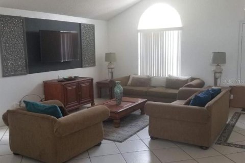 Villa ou maison à louer à Orlando, Floride: 3 chambres, 192.77 m2 № 2165976 - photo 8