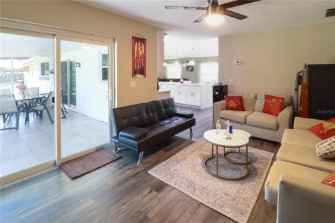 Villa ou maison à vendre à Casselberry, Floride: 4 chambres, 166.67 m2 № 2220395 - photo 18