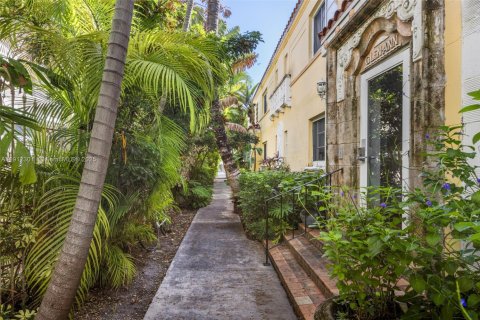 Copropriété à vendre à Miami Beach, Floride: 1 chambre, 72.46 m2 № 1966822 - photo 4