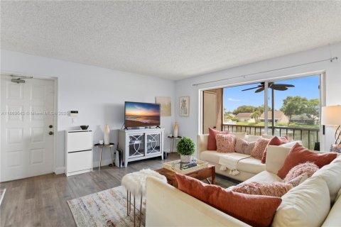 Купить кондоминиум в Делрей-Бич, Флорида 2 спальни, 89.65м2, № 2051634 - фото 4