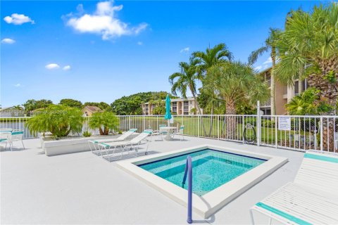 Купить кондоминиум в Делрей-Бич, Флорида 2 спальни, 89.65м2, № 2051634 - фото 26