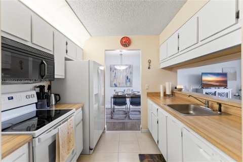 Купить кондоминиум в Делрей-Бич, Флорида 2 спальни, 89.65м2, № 2051634 - фото 9