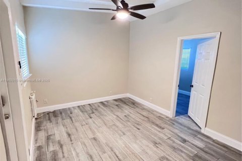 Apartment in Pompano Beach, Florida 1 bedroom № 1953622 - photo 2