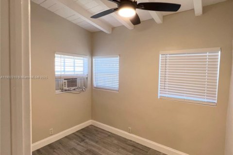 Apartment in Pompano Beach, Florida 1 bedroom № 1953622 - photo 4