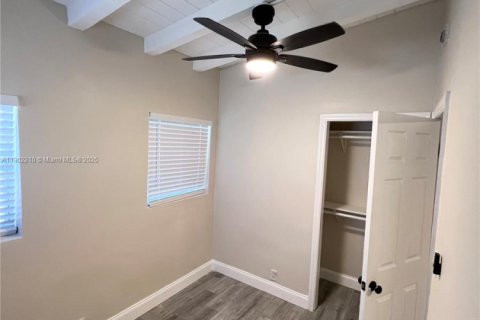 Apartment in Pompano Beach, Florida 1 bedroom № 1953622 - photo 5