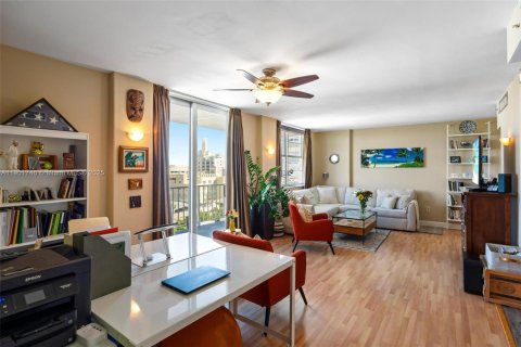 Condominio en venta en Miami Beach, Florida, 2 dormitorios № 1953653 - foto 26