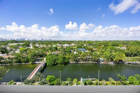 Condominio en venta en Miami Beach, Florida, 2 dormitorios № 1953653 - foto 20