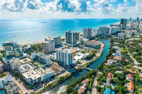 Condominio en venta en Miami Beach, Florida, 2 dormitorios № 1953653 - foto 6