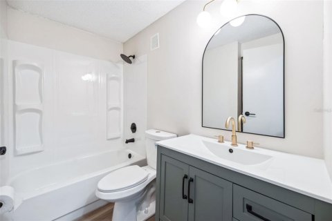 House in Daytona Beach, Florida 3 bedrooms, 116.69 sq.m. № 1725237 - photo 17