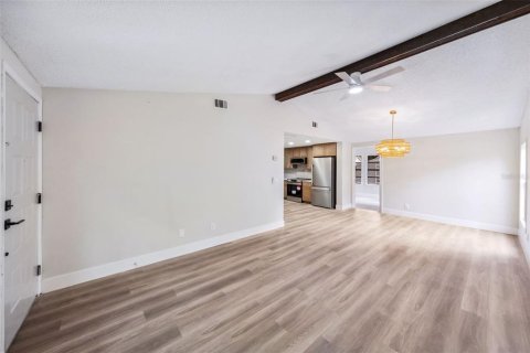 House in Daytona Beach, Florida 3 bedrooms, 116.69 sq.m. № 1725237 - photo 7