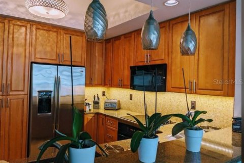 Снять в аренду кондоминиум в Клируотер, Флорида 4 комнаты, 139.35м2, № 1571759 - фото 11