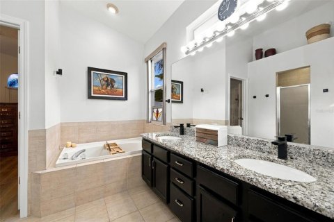 Casa en venta en Tarpon Springs, Florida, 4 dormitorios, 187.66 m2 № 2383690 - foto 9