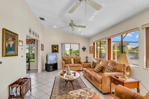Villa ou maison à vendre à Delray Beach, Floride: 2 chambres, 235.23 m2 № 2245460 - photo 20