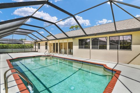 Villa ou maison à vendre à Delray Beach, Floride: 2 chambres, 235.23 m2 № 2245460 - photo 25