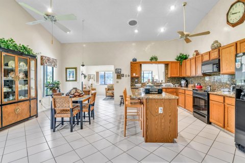 Villa ou maison à vendre à Delray Beach, Floride: 2 chambres, 235.23 m2 № 2245460 - photo 14