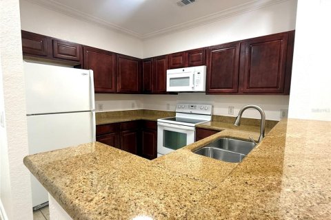 Copropriété à louer à Davenport, Floride: 2 chambres, 105.35 m2 № 2157703 - photo 2