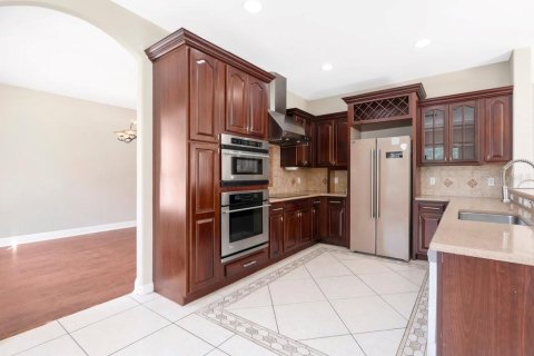 Casa en venta en Orlando, Florida, 4 dormitorios, 273.6 m2 № 2386149 - foto 10