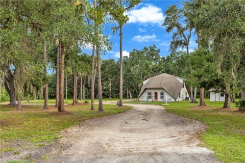 House in Wimauma, Florida 2 bedrooms, 161.09 sq.m. № 2266937