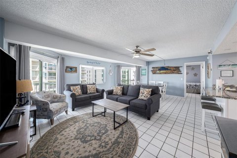Condo in Indian Shores, Florida, 2 bedrooms  № 1777532 - photo 10