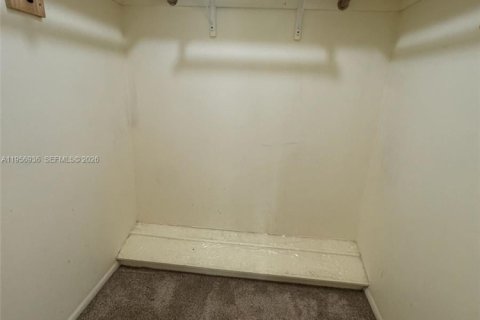 Condominio en alquiler en Sunrise, Florida, 2 dormitorios, 78.97 m2 № 2011802 - foto 7