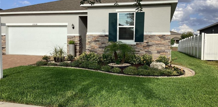 Casa en LEGENDS POINTE en Hudson, Florida 3 dormitorios, 144.74 m2 № 1659272