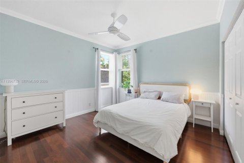 House in Weston, Florida 5 bedrooms, 277.96 sq.m. № 2068147 - photo 24